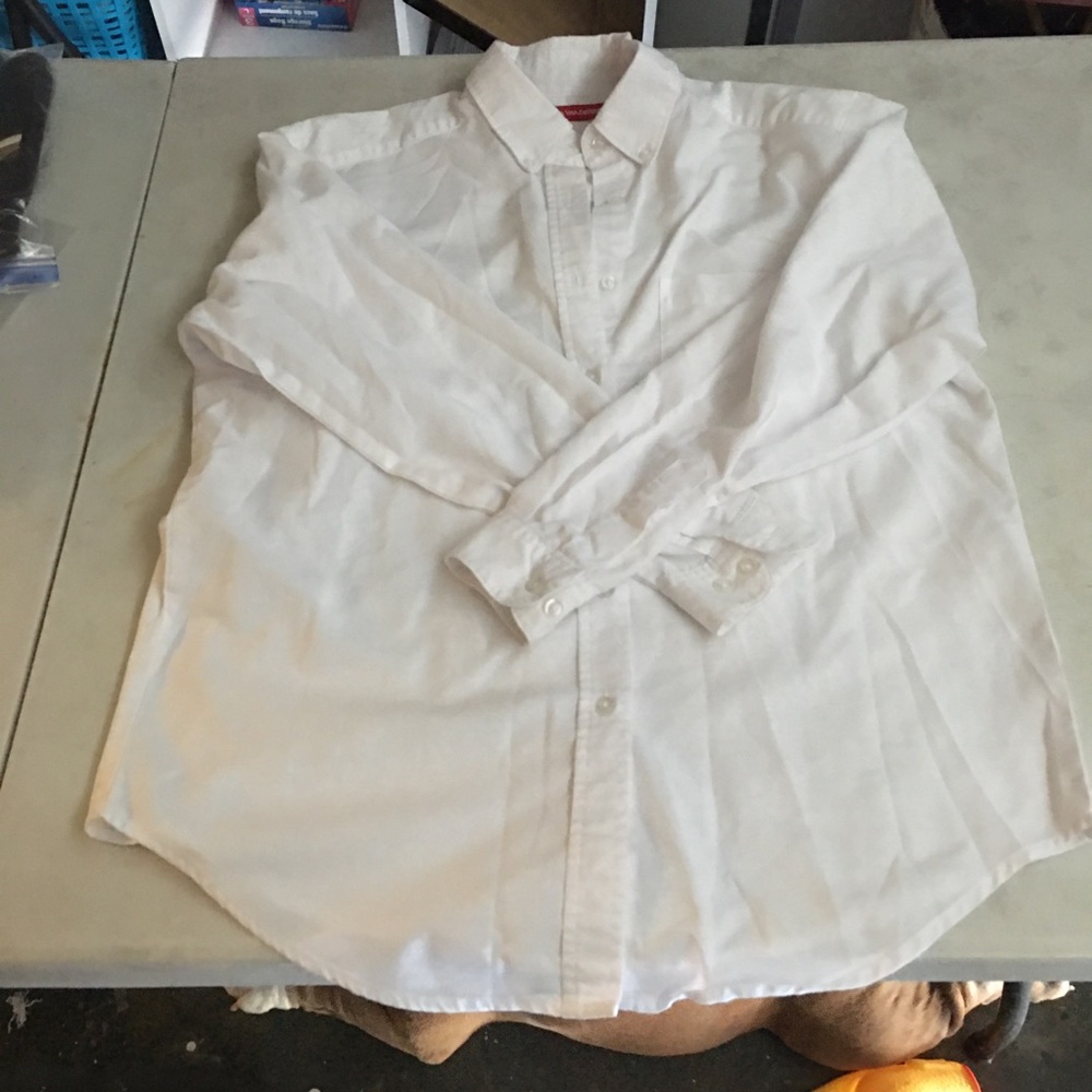 Gloria Vanderbilt dress shirt